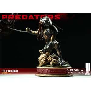   Collectibles   Predators statuette The Falconer 37 cm: Toys & Games