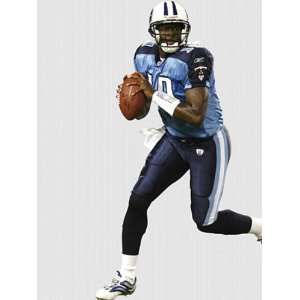 Wallpaper Fathead Fathead NFL Players and Logos Vince Young on target 