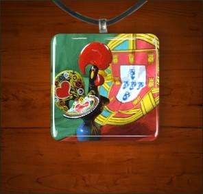ROOSTER PORTUGUESE FOLKLORE GLASS PENDANT NECKLACE  