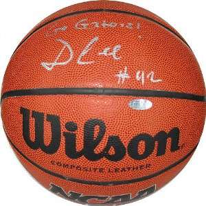  David Lee Autographed NCAA Basketball with Go Gators 