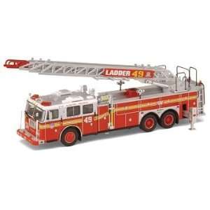  FDNY Yankees Seagrave Rear Mount Ladder Truck: Toys 