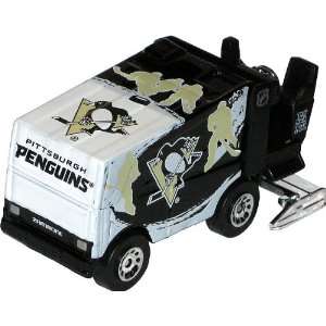   Toy Ice Resurfacing Machine   1:50 Scale Team Collectible BY Top Dog