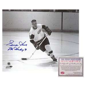  Gordie Howe Detroit Red Wings NHL Hand Signed 16x20 