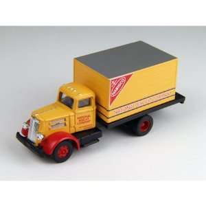   HO White WC22 Delivery Truck, Nabisco MWI30188: Toys & Games