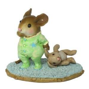 Wee Forest Folk Bunny Lovie Figurine 