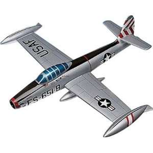  F 84G Thunderjet 1/32 Scale Model Aircraft: Toys & Games