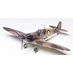  1/48 Supermarine Spitfire MK 1 Toys & Games