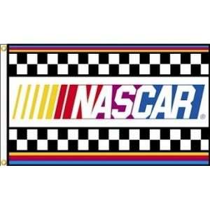  NASCAR w/ Stripes Flag: Sports & Outdoors