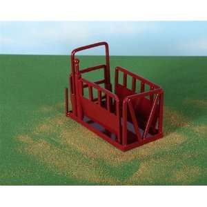  1/16th Little Buster Toys Red Cattle Squeeze Chute Toys & Games
