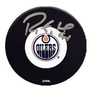  Ryan Smyth Autographed Puck: Sports & Outdoors