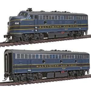 Walthers PROTO 2000 HO Scale Diesel EMD F7A B Set Powered 