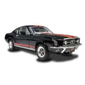  Street Beasts 1/24 1967 Mustang GT Fastback: Toys & Games