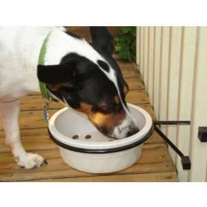  8 Pet Rockit   Round Elevated Dog Bowl Holder/ No Tools 