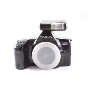  Minolta Maxxum 3000i slr camera body with Minolta flash 