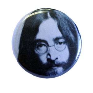  John Lennon Button   C/U 70s