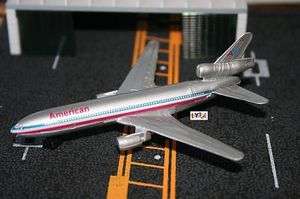 HOT WINGS AMERICAN AIRLINES MCDONNELL DOUGLAS DC10 NIB 15103  