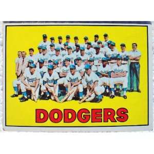  1967 Los Angeles Dodgers Topps Team Card #503: Sports 