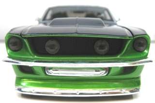 Maisto Ford Mustang Custom Shop Green 1/24  