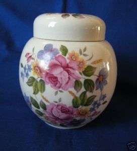 Gorgeous Sadler England Ginger Jar w lid floral roses  