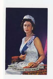 p9034   young Queen Elizabeth Silver Jubilee sits on throne  Royalty 
