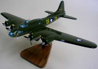 Boeing B 17 Memphis Belle B17 Airplane Wood Model Reg  