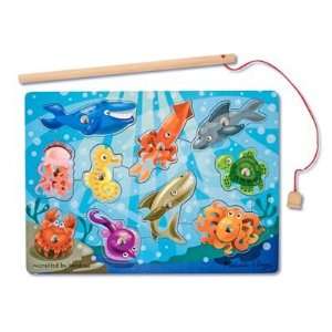  Melissa & Doug Deluxe 10 Piece Magnetic Fishing Game: Toys 