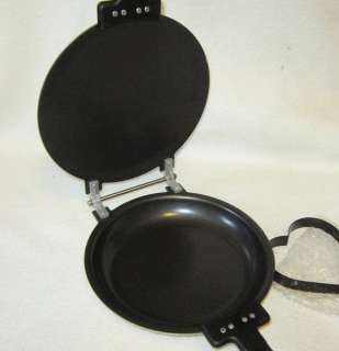 Perfect Pancake Maker Frying Pan With Dispenser And Heart Shaped Mold 