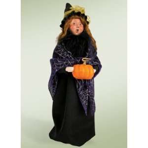  Byers Choice Carolers   Halloween   Witch with Pumpkin 