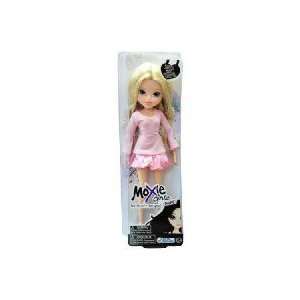  Moxie Girlz Avery Fashion Doll with Online Code: Toys 