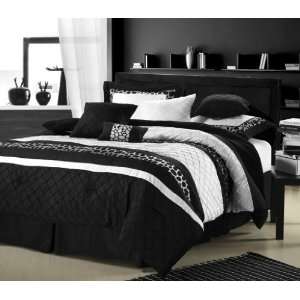   Oversized and Overfilled Comforter Set, Black, Queen